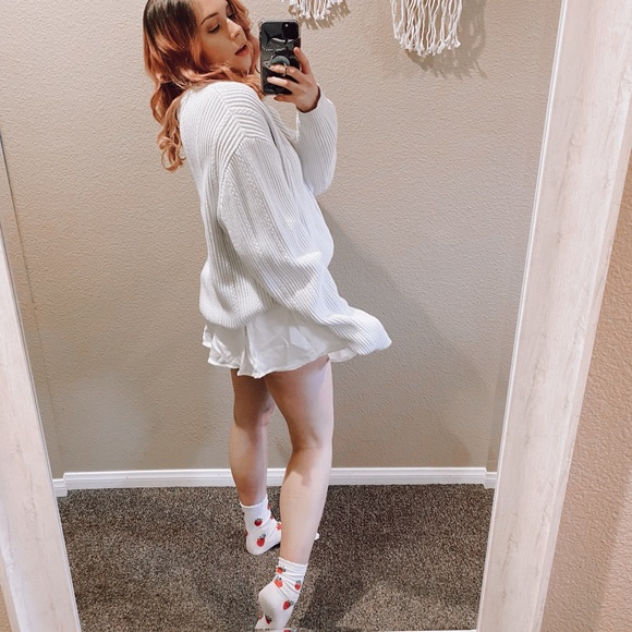 Like to follow sale posts💕 - Picture 3 of 5